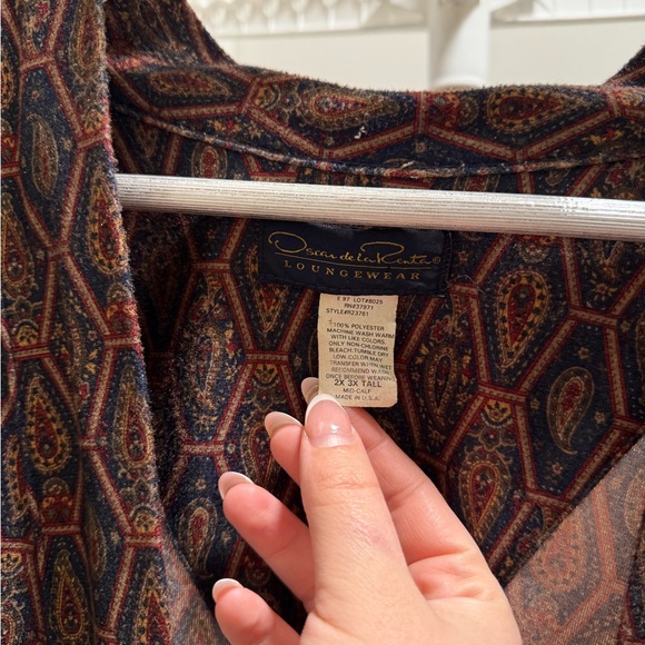 Oscar de la Renta Patterned Robe - Picture 6 of 6